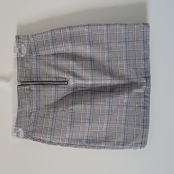 Plaid mini skirt - Picture 2 of 2